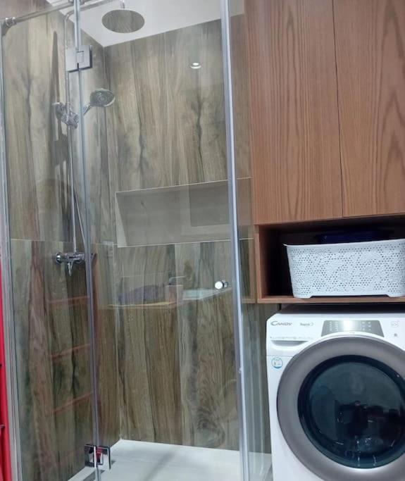 Tirana Road Blloku Area Apartment Ngoại thất bức ảnh