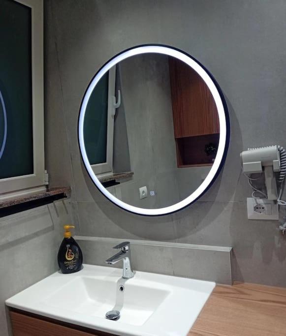 Tirana Road Blloku Area Apartment Ngoại thất bức ảnh